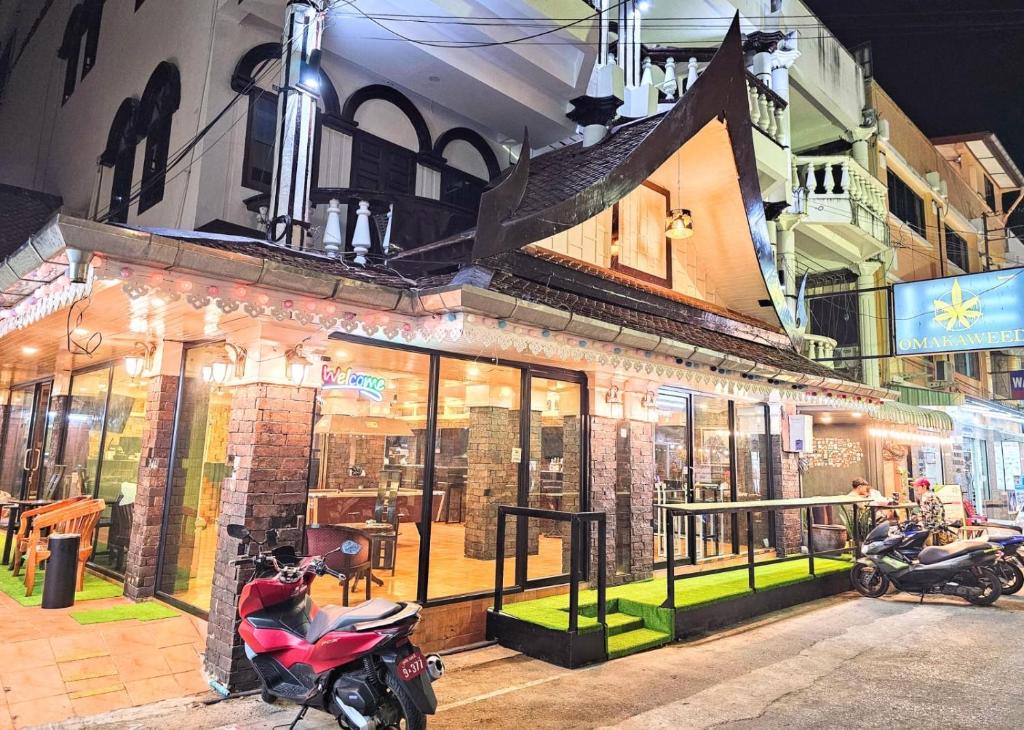 فندق بيتش كومبر باتونج